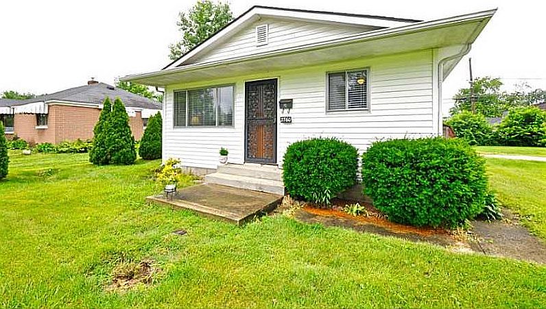 1st image of 2760 Villa Ave