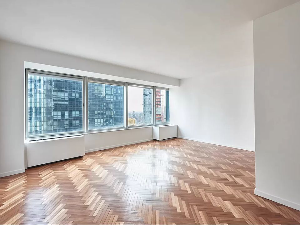 1st image of 150 W 56th St APT 4606