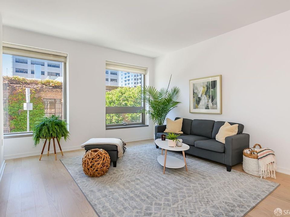 1st image of 1 Hawthorne St Unit 3D