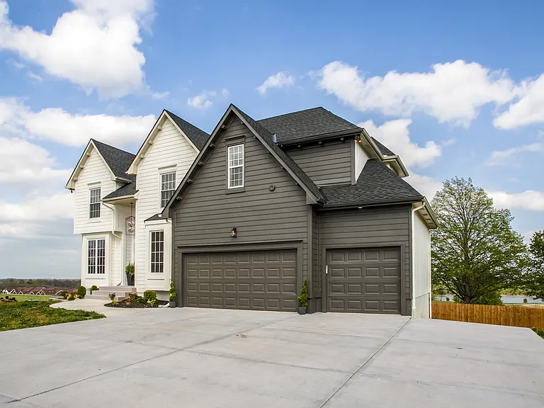 101 SW View High Dr — Photo 3