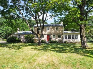 86 Peter Bulkeley Rd, Concord, MA 01742