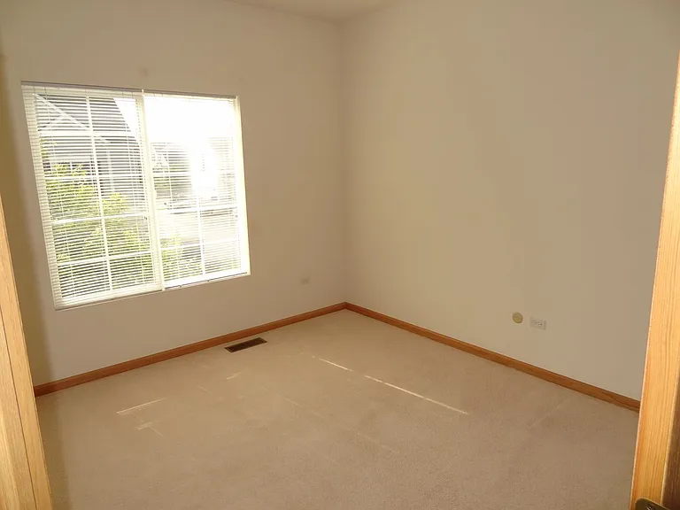 131 Enclave Cir #C — Photo 3
