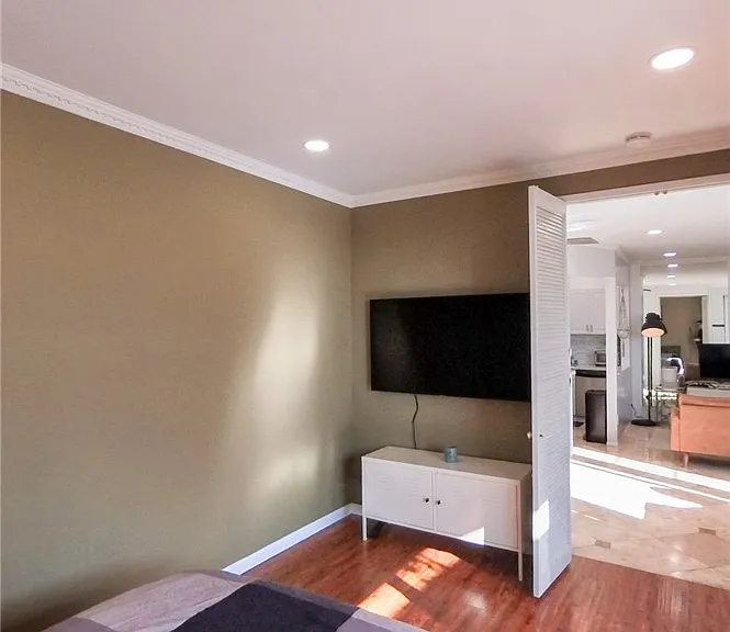 2575 E 19th St #17 — Photo 52