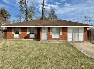 2100 Saint Charles Pl, La Place, LA 70068