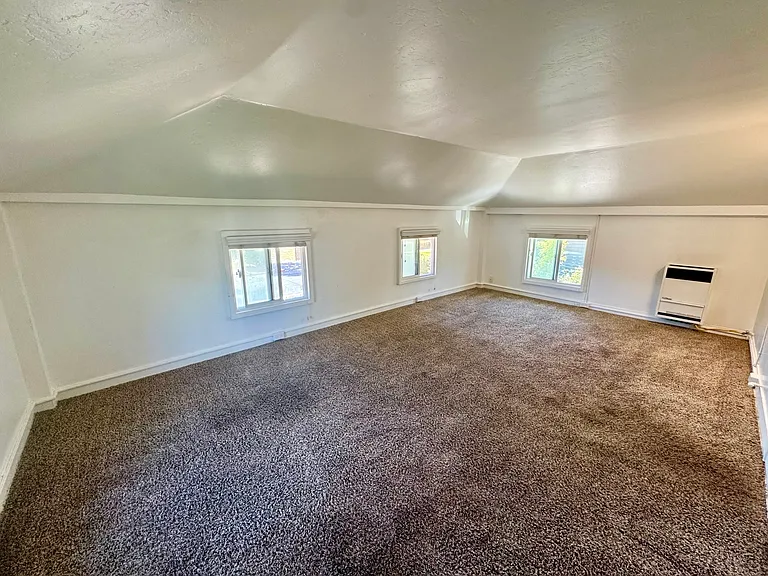 1231 Chino St #B — Photo 8