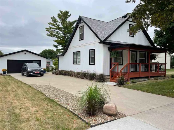 10 N Main St, North Liberty, IA 52317