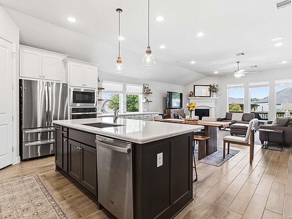 4th image of 434 ORCHARD WAY