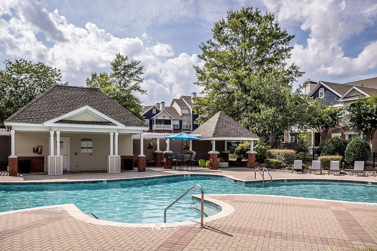 Bexley at Carpenter Village — Photo 4