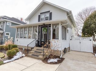 112 McKinley Ave, Geneva, IL