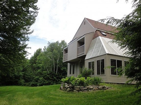 2nd image of 33 Rainbow Dr