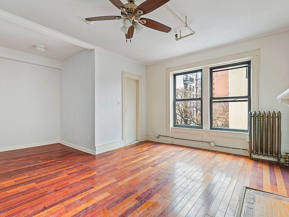 1st image of 296 Manhattan Ave APT 2R