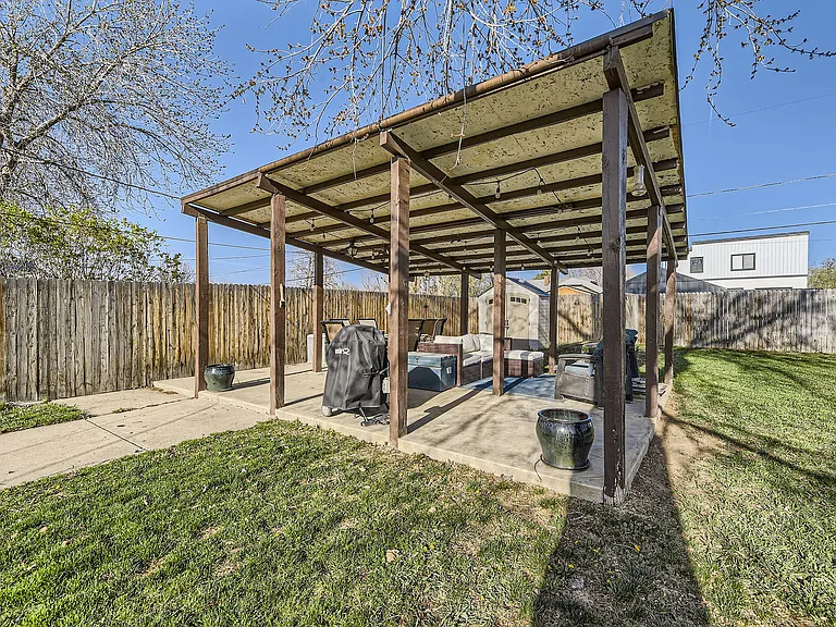 4552 S Logan St — Photo 25