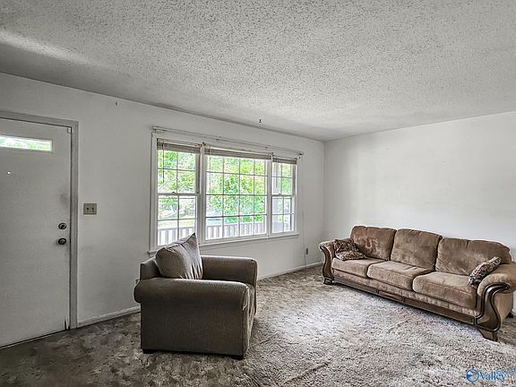 4th image of 5001 Stag Run Cir NW