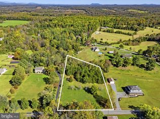 3 Fredericksburg Rd, Barboursville, VA 22923
