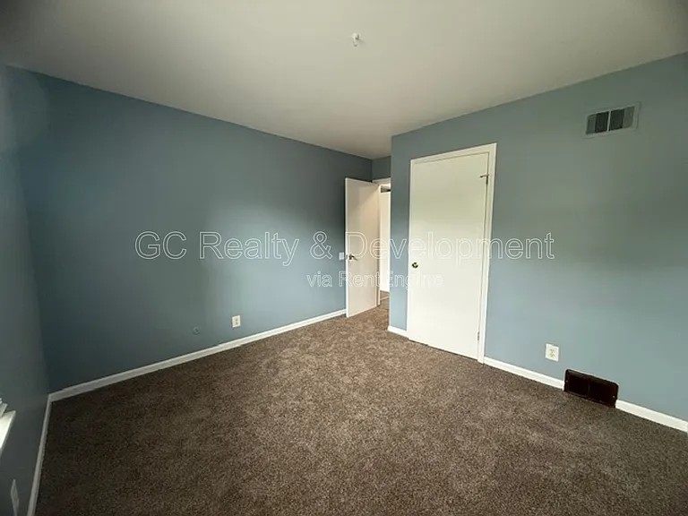 7 Simpson St #A — Photo 12