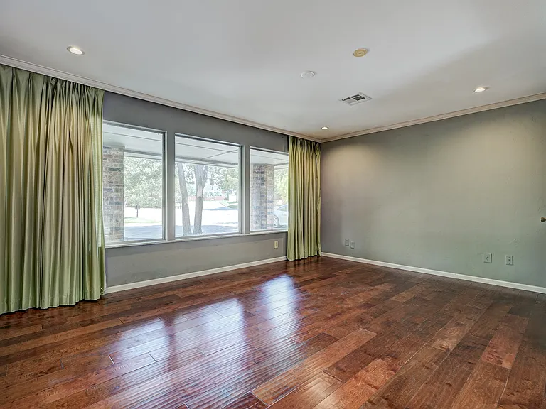 6325 Glenbrook Ct — Photo 31