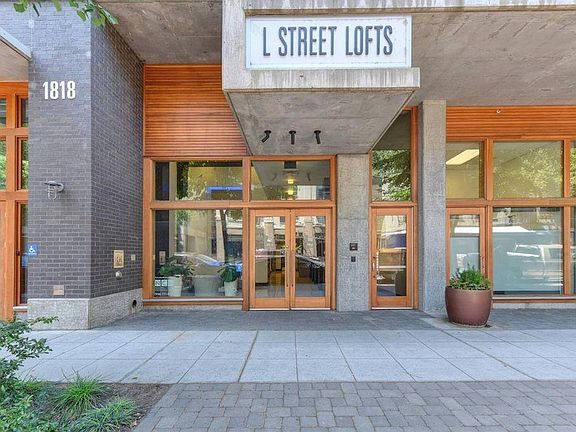 3rd image of 1818 L St Unit 802