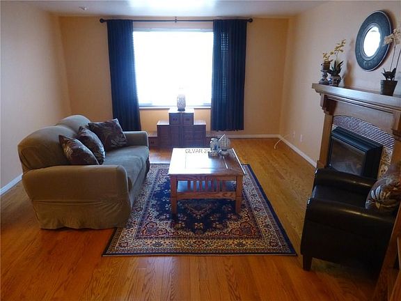 3rd image of 5272 Canelo Ct