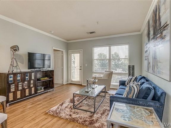 4th image of 600 13th St Unit 642