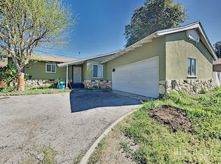 2882 Saint Elmo Dr, Rialto, CA 92376