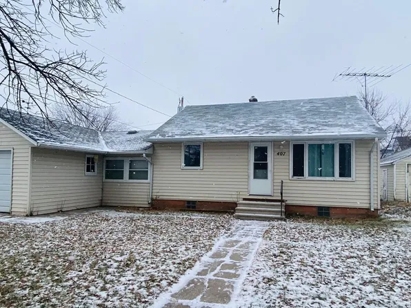 407 W Garfield Ave, Mahnomen, MN 56557