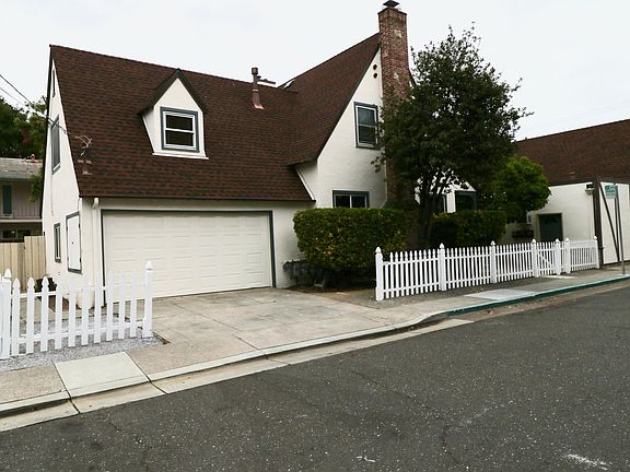 2nd image of 133 Saint Matthews Ave