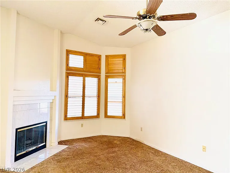 8405 Justine Ct — Photo 33