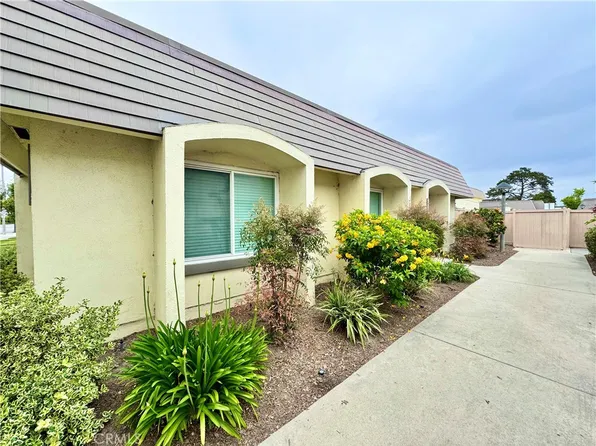 9556 Bloomfield St, Cypress, CA 90630