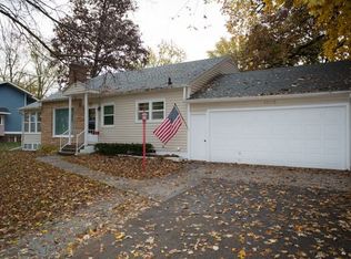 1905 Madison St, Cedar Falls, IA 50613