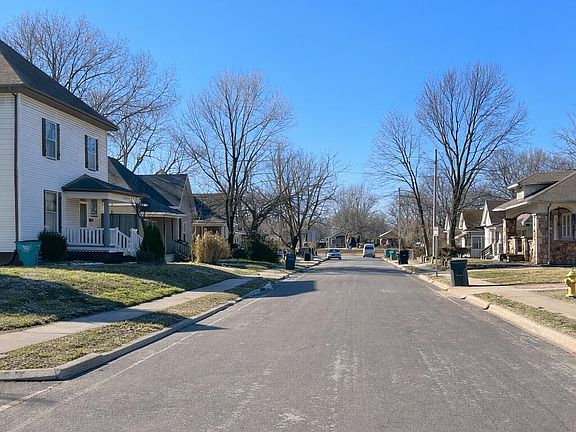 4th image of 920 W Brower Street