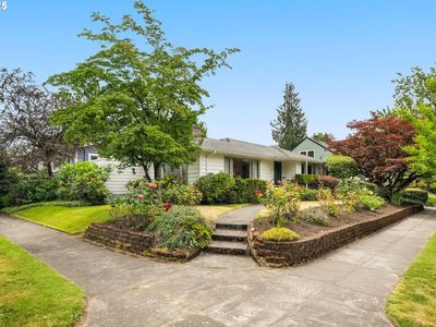 1134 NE Cesar E Chavez Blvd, Portland, OR, 97232