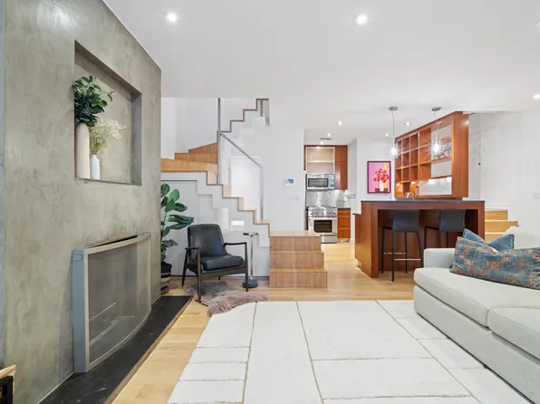 126 East 16th Street PH4C image 1 of 16