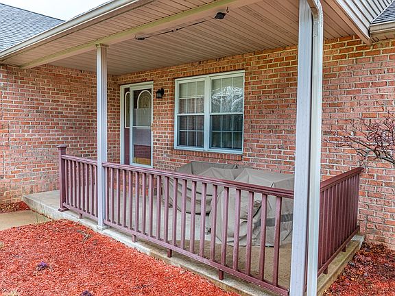 4th image of 906 Randallwood Dr