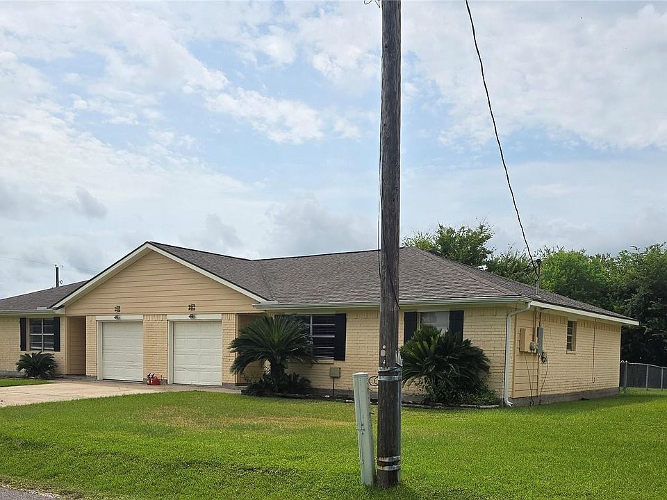 1st image of 17419/17421 1742 Fir Rd