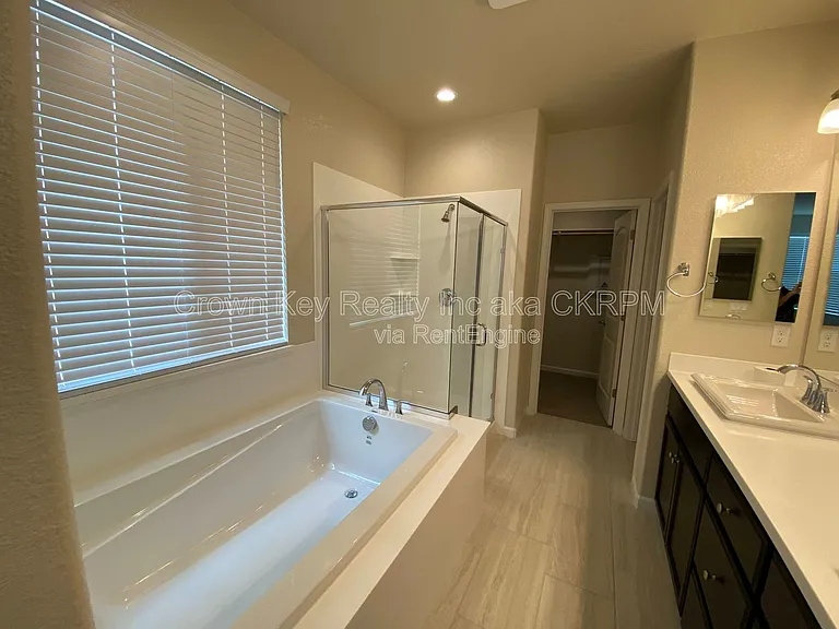 3620 Historic Ct — Photo 21