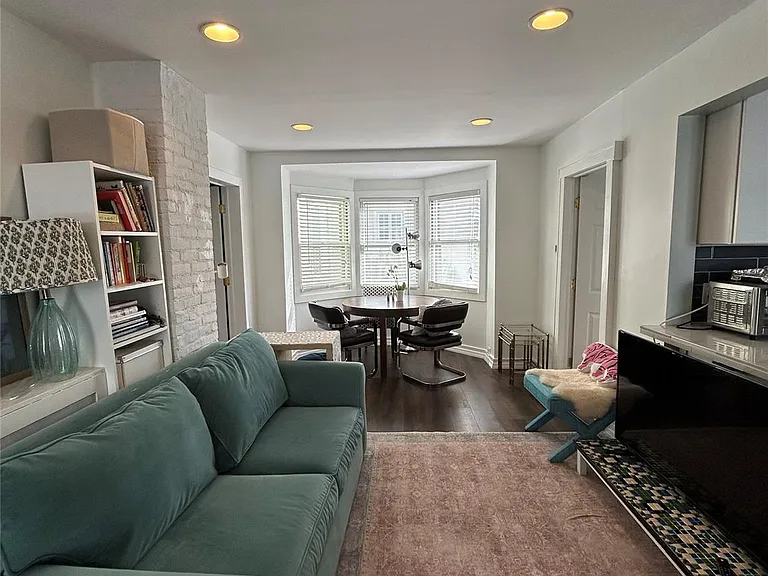 29 Dale Ave — Photo 5