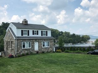 456 Candlewood Lake Rd, Brookfield, CT 06804