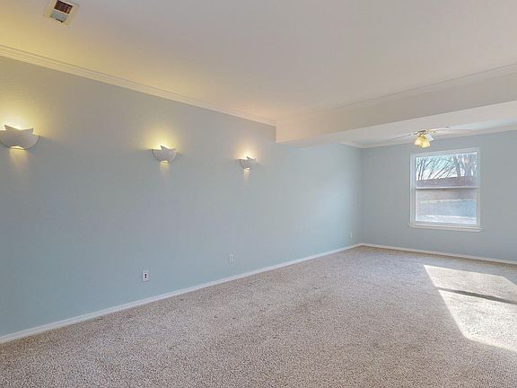 4th image of 10421 S 952nd Pr SE