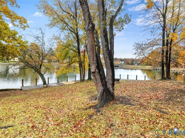 12428 New Point Dr, Henrico, VA 23233