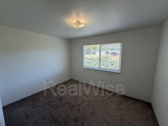 3rd image of 2145 NW Heidi Ln Unit D