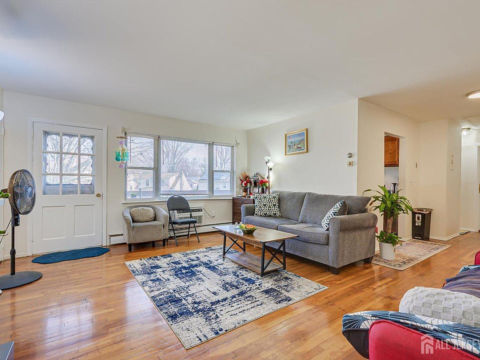 1st image of 55 Gill Ln APT 32