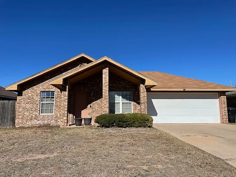 1118 Seamans Way — Photo 1