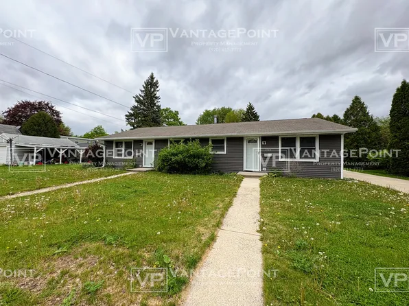 1523 Ridgeway Dr, De Pere, WI