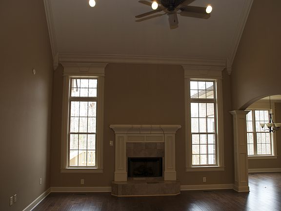 4th image of 13901 Foxfield Ln