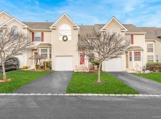 59 Crossbar Rd UNIT 59, Medford, NY 11763