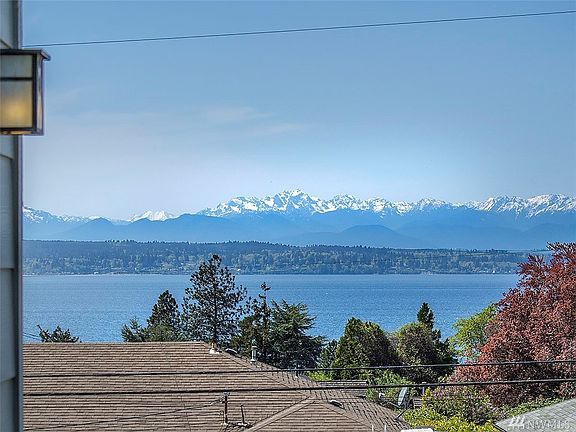 Gorgeous Sound & Mountain Views