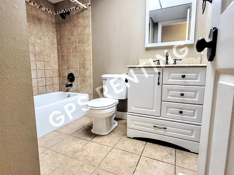 13004 NE 128th Pl — Photo 12