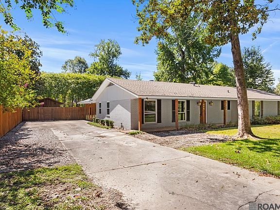 2nd image of 944 Magnolia Wood Ave