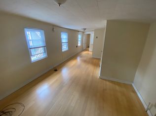 60 Wells St #10, Burlington, VT 05401