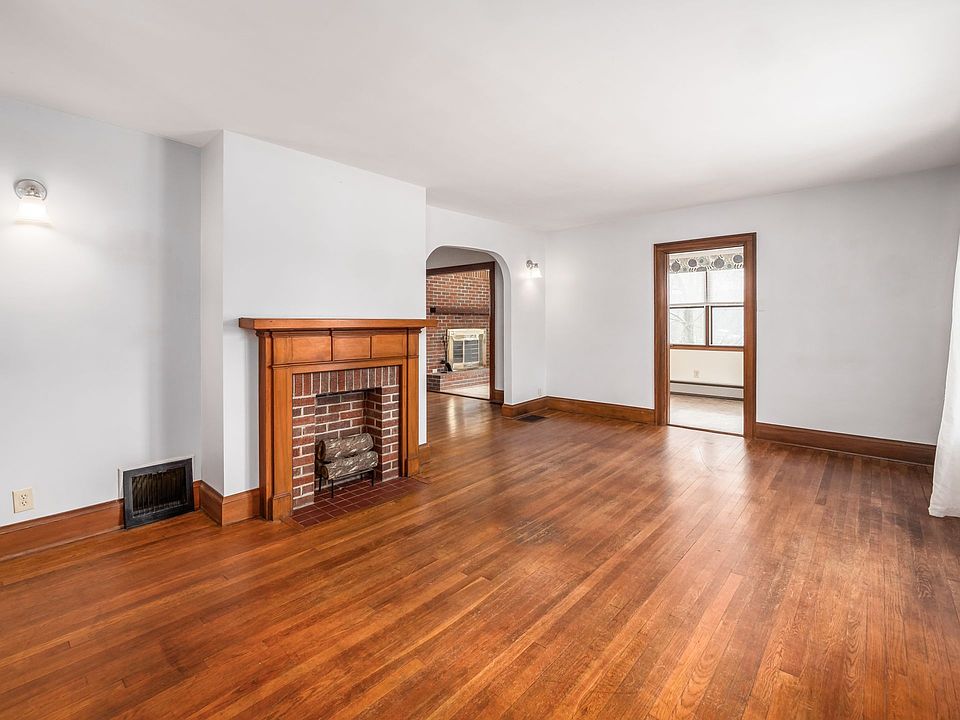 1st image of 232 S Prospect St